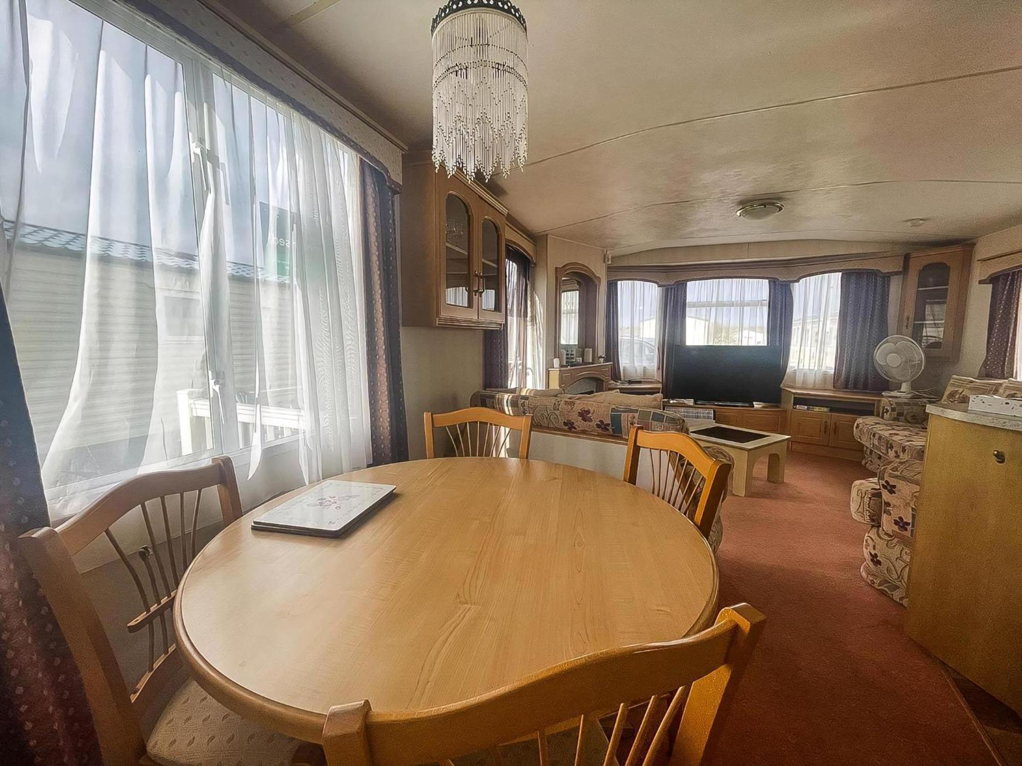 6 Berth Caravan With Decking Nearby Heacham Beach In Norfolk Ref 21047A Otel Dış mekan fotoğraf