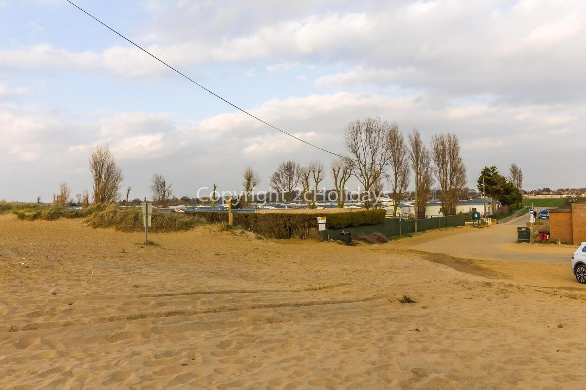 6 Berth Caravan With Decking Nearby Heacham Beach In Norfolk Ref 21047A Otel Dış mekan fotoğraf